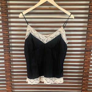 🎉NEW LISTING!🎉Harold’s Black Lace Trim Cami Top
